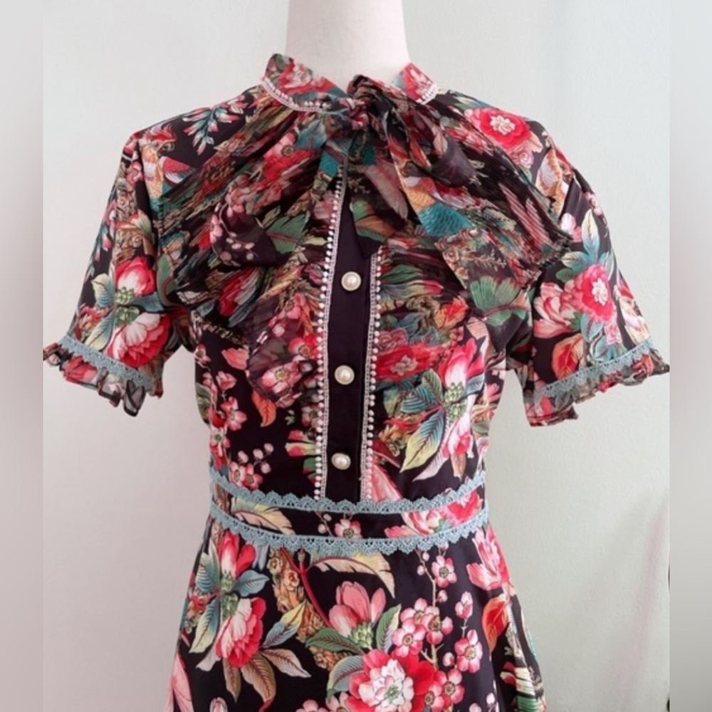 Dalia Macphee Bright Floral Cockatoo Birds Neck Tied Black Cocktail Dress XL NWT